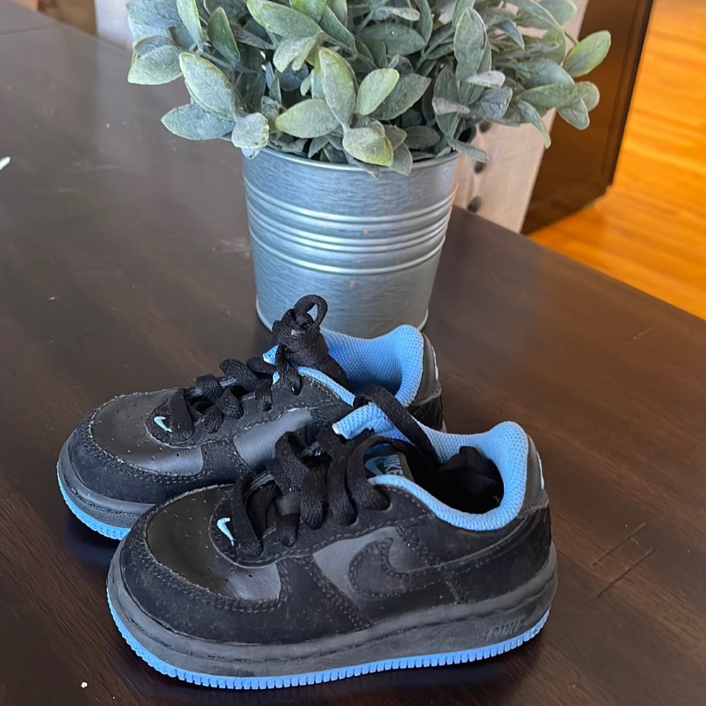 Nike Airforce US6